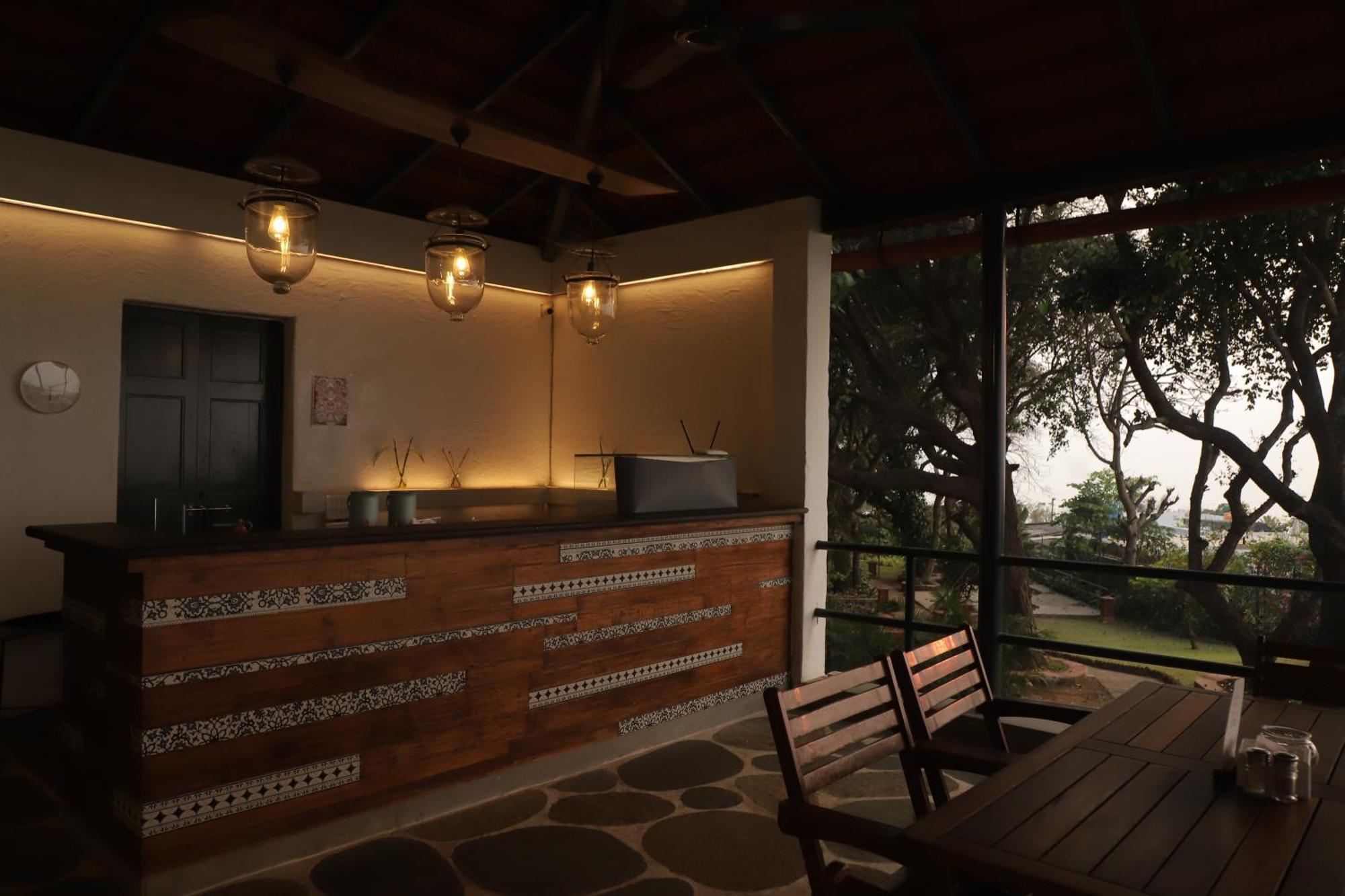 The Lighthouse - Formerly Known As Utan Sea Resort ターネー エクステリア 写真