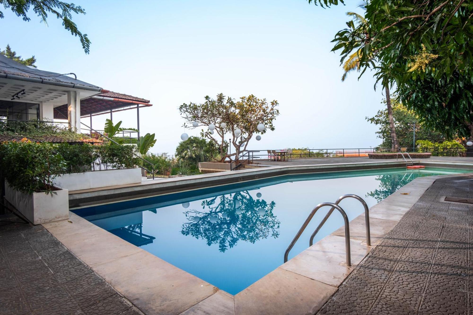 The Lighthouse - Formerly Known As Utan Sea Resort ターネー エクステリア 写真